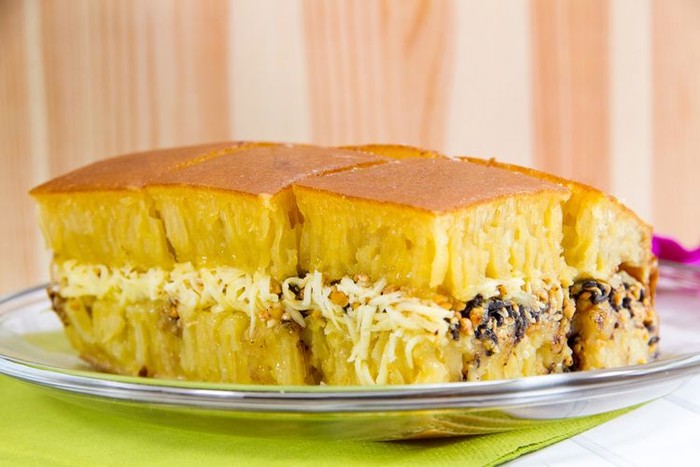 Martabak Populer Cab.Limbangan: Rasa yang Menggoda di Setiap Gigitan